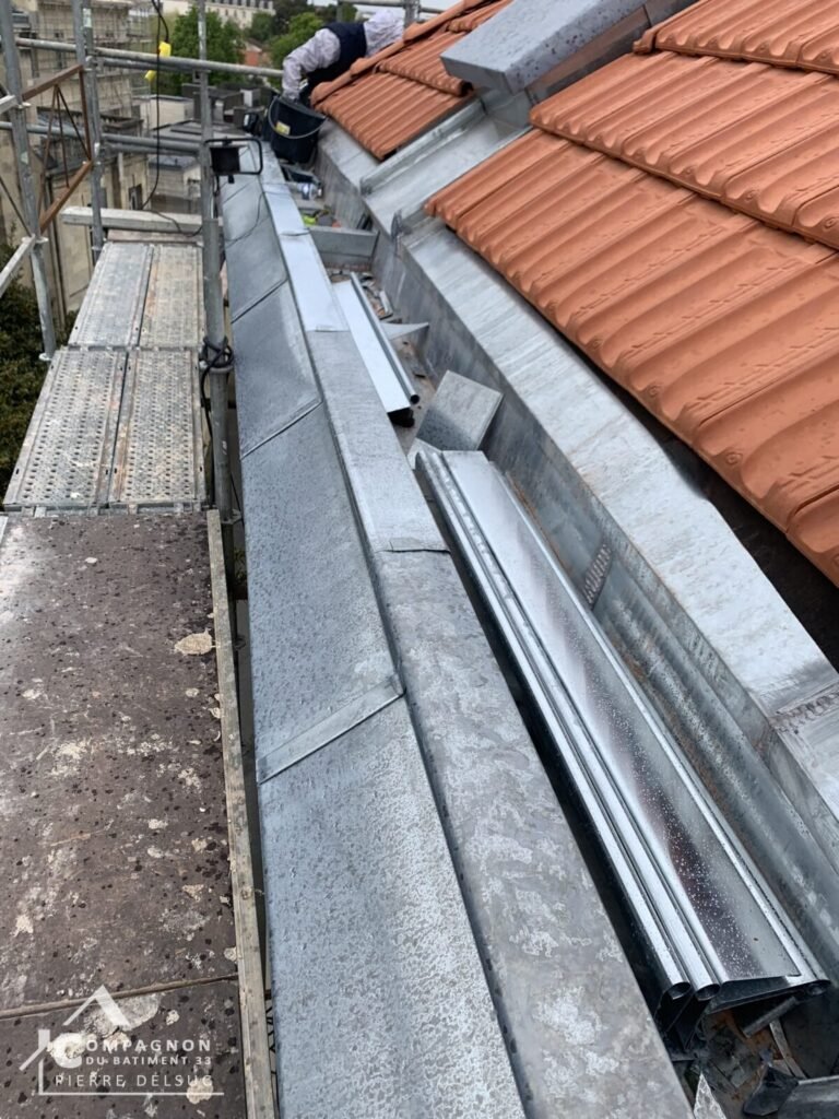 Bâchage d’urgence à Cestas - Compagnon du Bâtiment 33